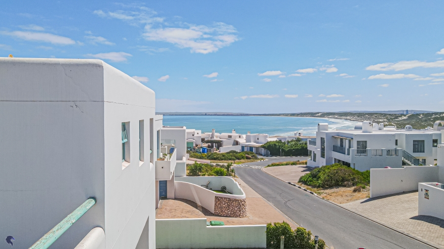 4 Bedroom Property for Sale in Paradise Beach Western Cape